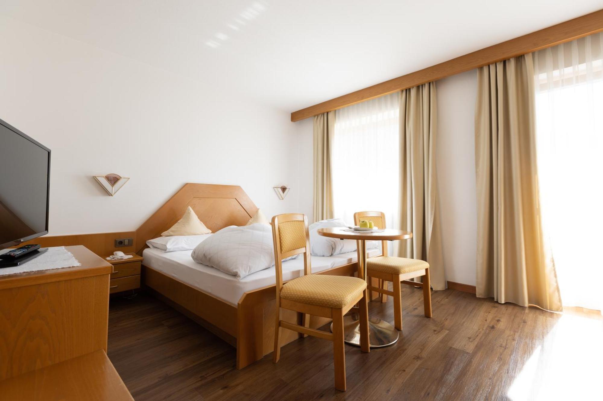 B&B Hotel Mair Am Turm Tirolo Eksteriør billede